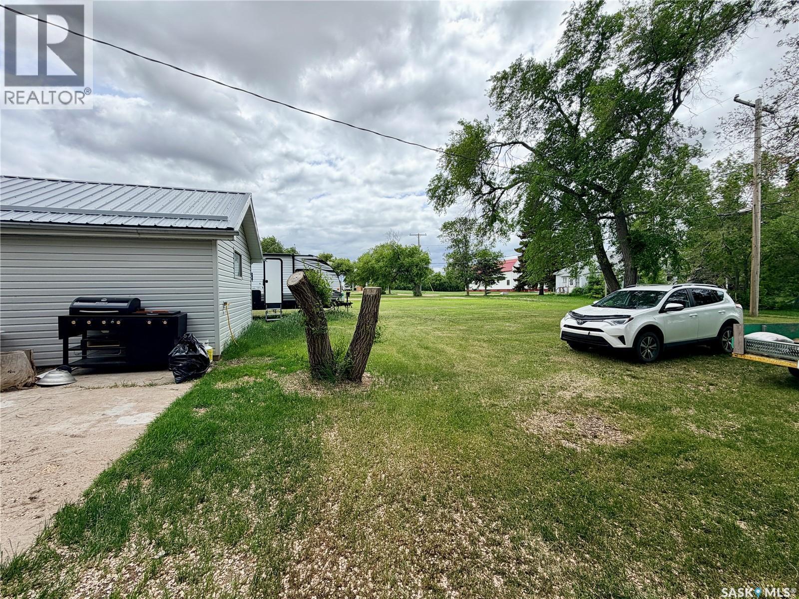 213 Main Street, Maymont, SK - Outdoor