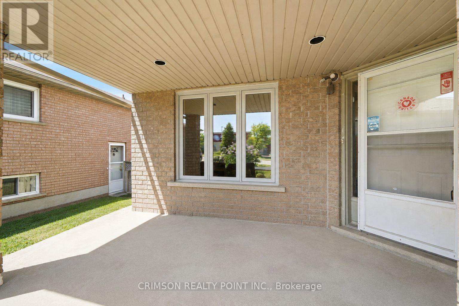 1406 Upper Sherman Avenue, Hamilton, ON - Outdoor With Exterior