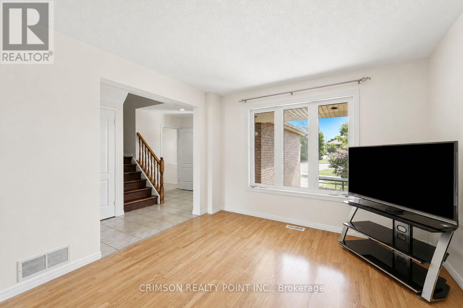 1406 Upper Sherman Avenue, Hamilton, ON - Indoor Photo Showing Other Room