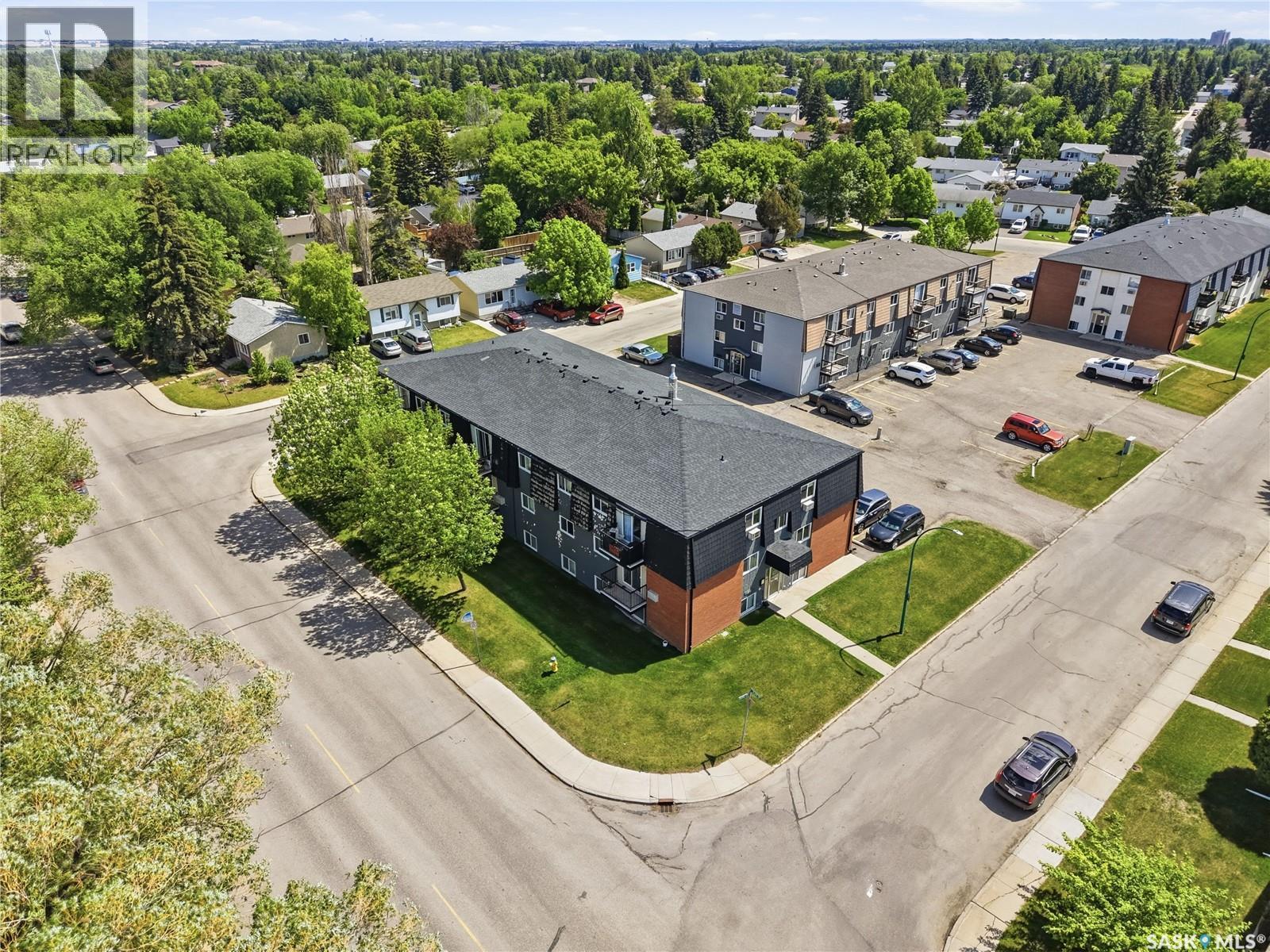 7 115 Acadia Drive, Saskatoon, SK - Outdoor With View