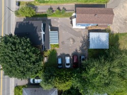 447 - 453 Ch. Pierre-Péladeau Sainte-Adèle, QC J8B 1Z3