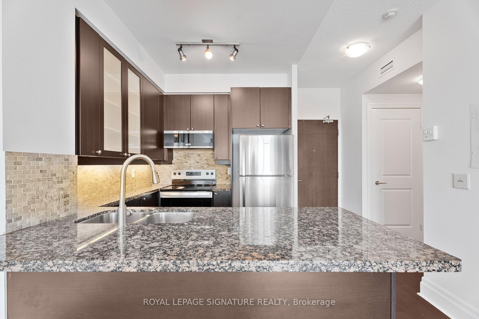 408-39 Upper Duke Crescent, Markham, ON - Indoor Photo Showing Other Room