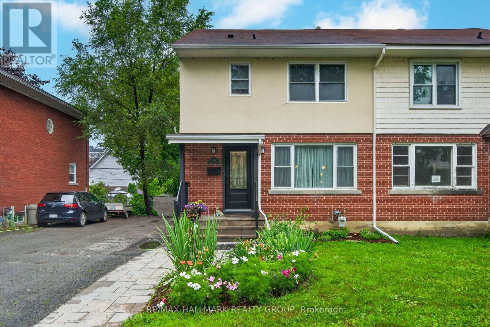 2110 Blossom Drive, Ottawa, ON - Outdoor With Exterior