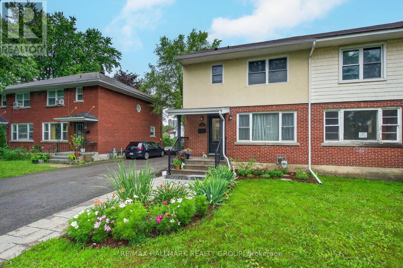 2110 Blossom Drive, Ottawa, ON - Outdoor