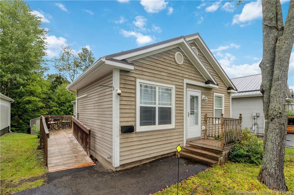 43 Sequoia Dr, Moncton, NB