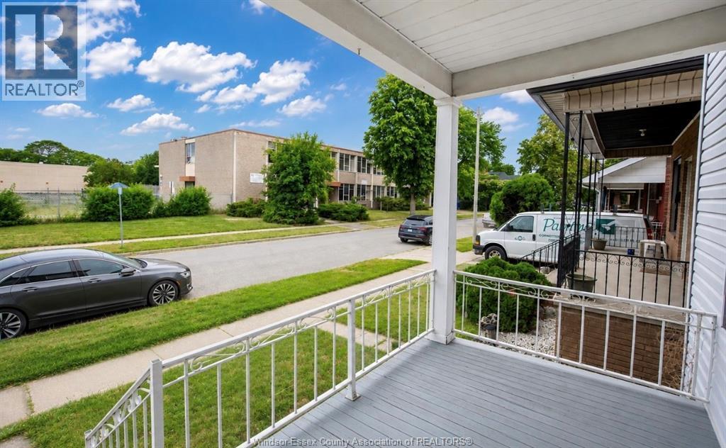 790 Marentette, Windsor, ON - Outdoor