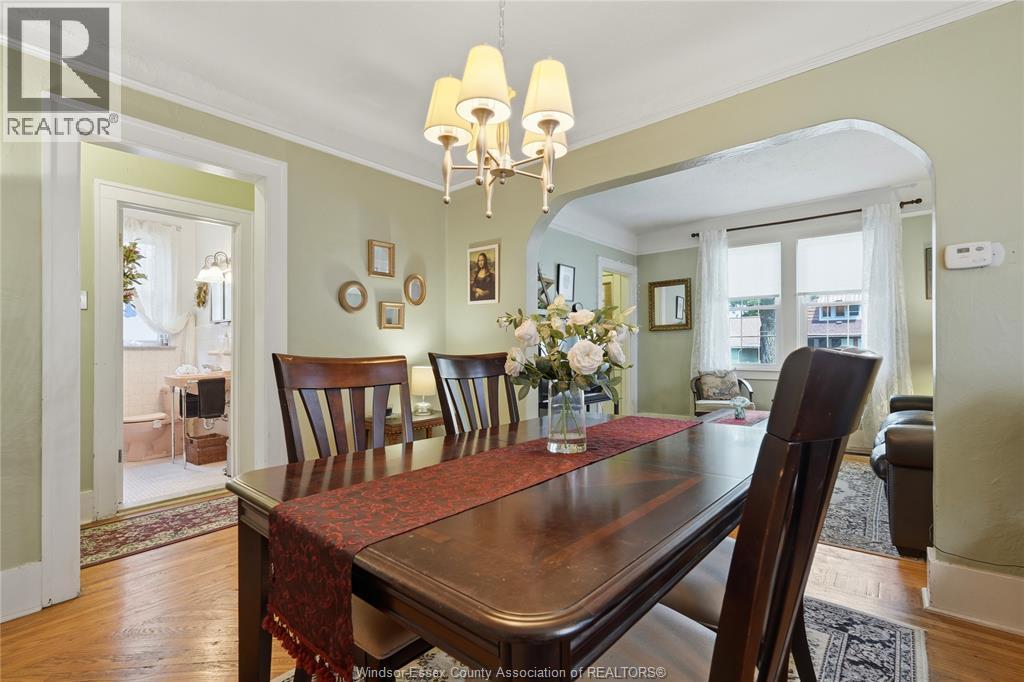 987 Curry, Windsor, ON - Indoor Photo Showing Dining Room