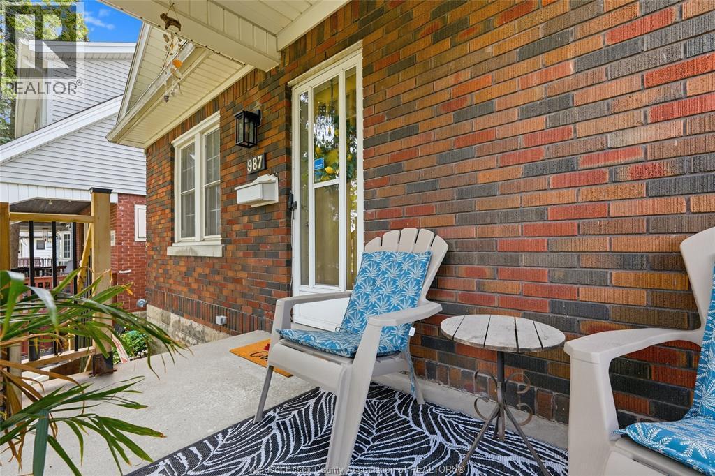 987 Curry, Windsor, ON - Outdoor With Deck Patio Veranda With Exterior