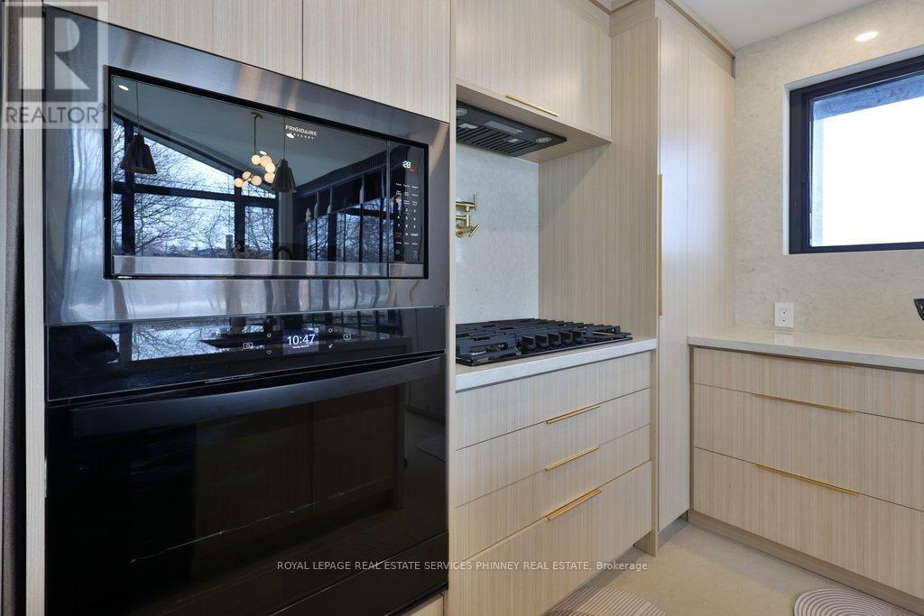 75 Rangoon Road, Toronto, ON - Indoor