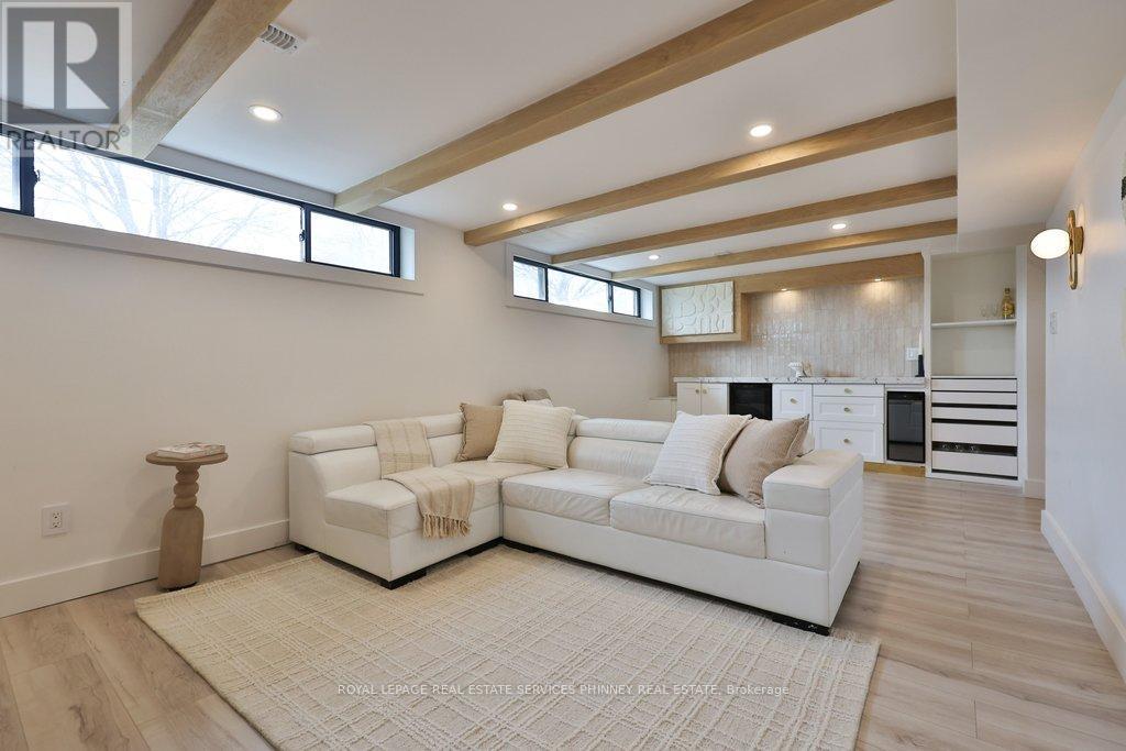 75 Rangoon Road, Toronto, ON - Indoor Photo Showing Other Room