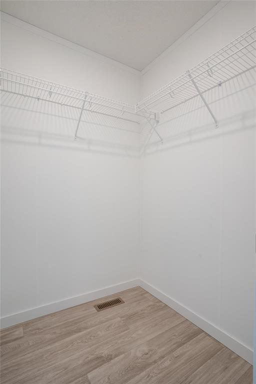140 Prairie Oak Drive, Mitchell, MB - Indoor With Storage