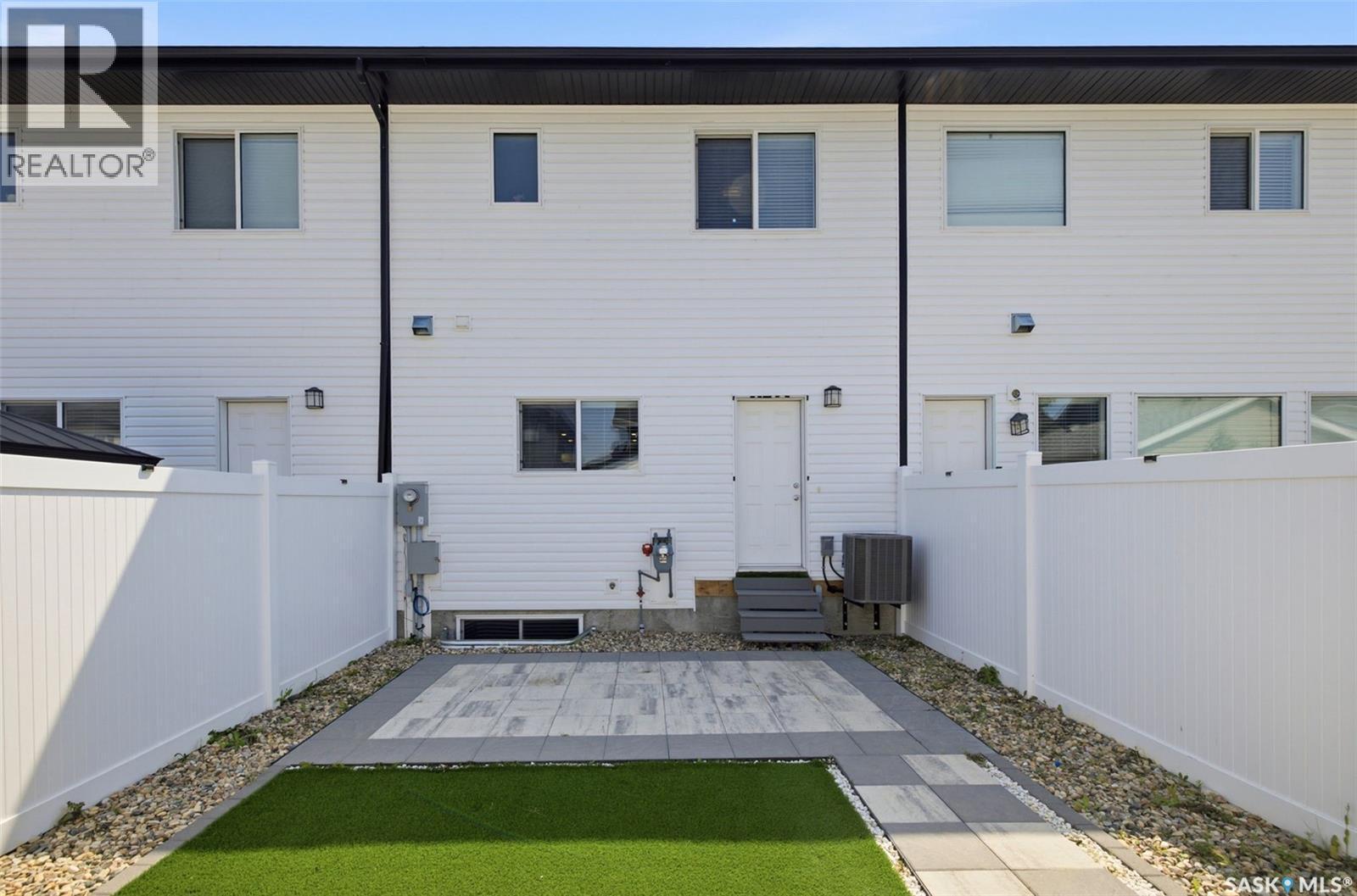 5116 Primrose Green Drive E, Regina, SK - Outdoor With Exterior