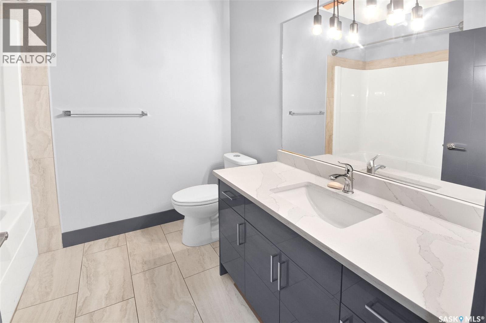 519 Kenaschuk Way, Saskatoon, SK - Indoor Photo Showing Bathroom