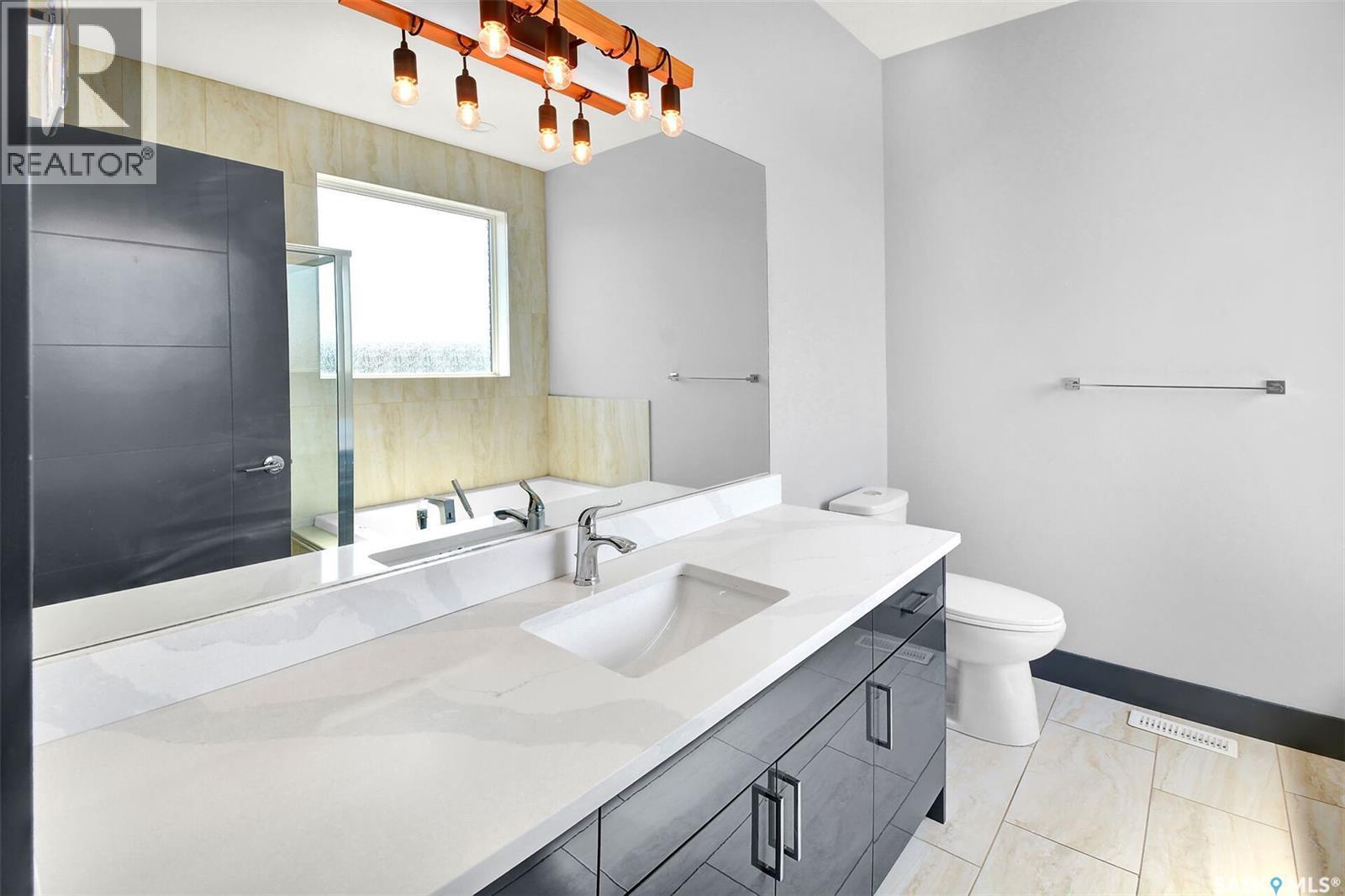 519 Kenaschuk Way, Saskatoon, SK - Indoor Photo Showing Bathroom