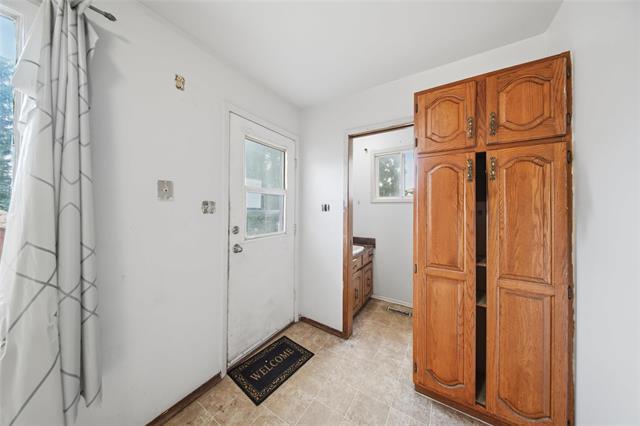 92 Red Oak Dr, Winnipeg, MB