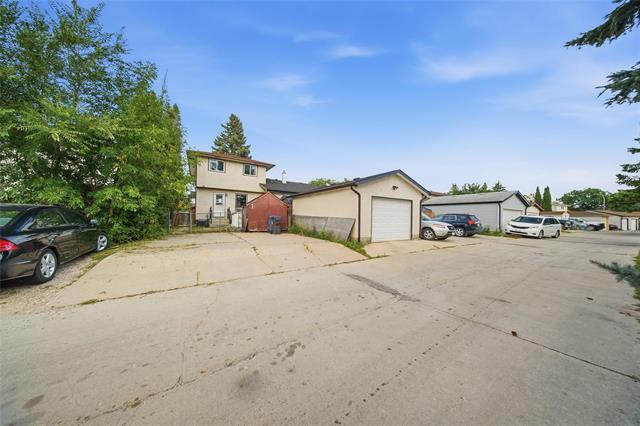 92 Red Oak Dr, Winnipeg, MB