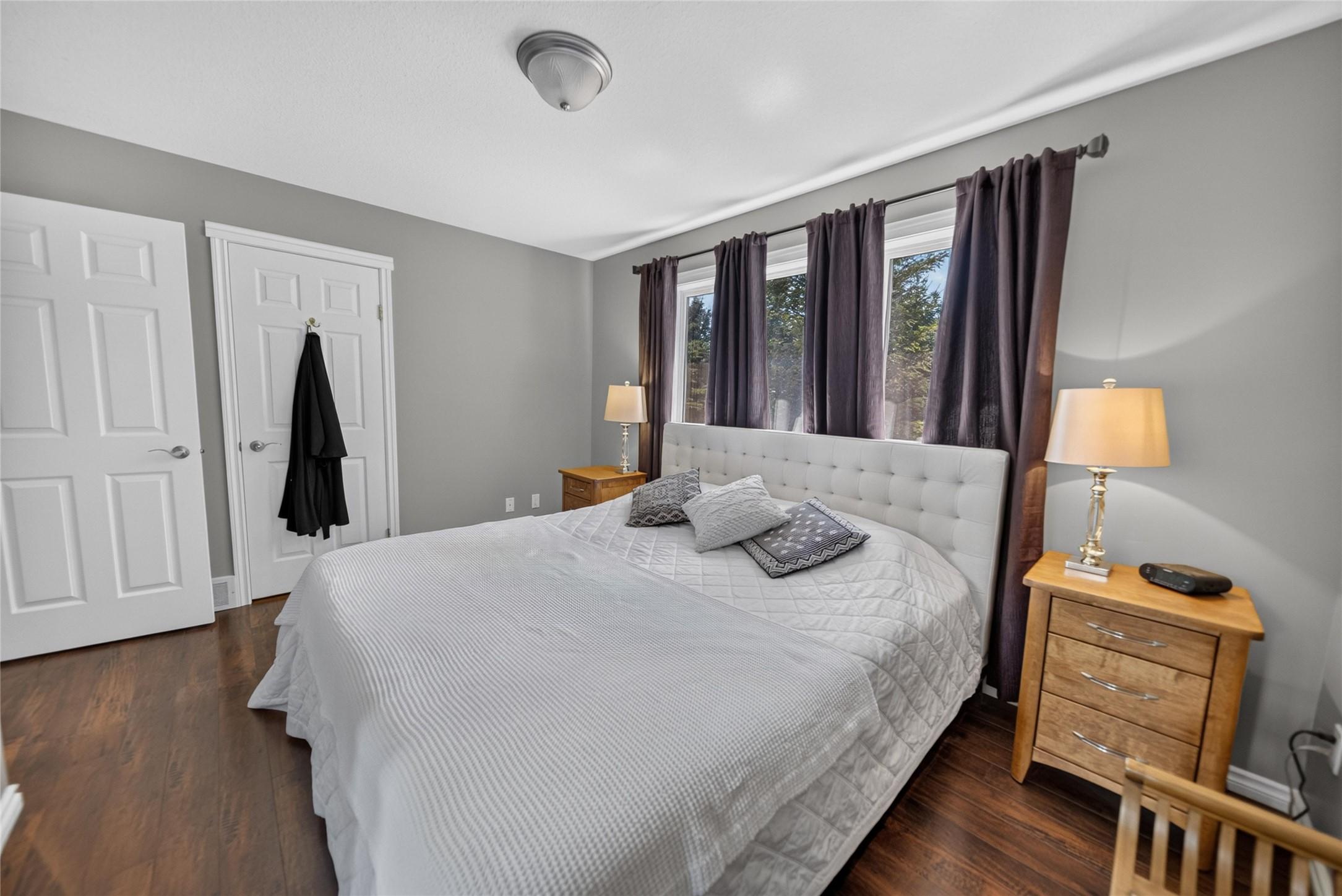 6799 Rosen Lake Road, Jaffray, BC - Indoor Photo Showing Bedroom