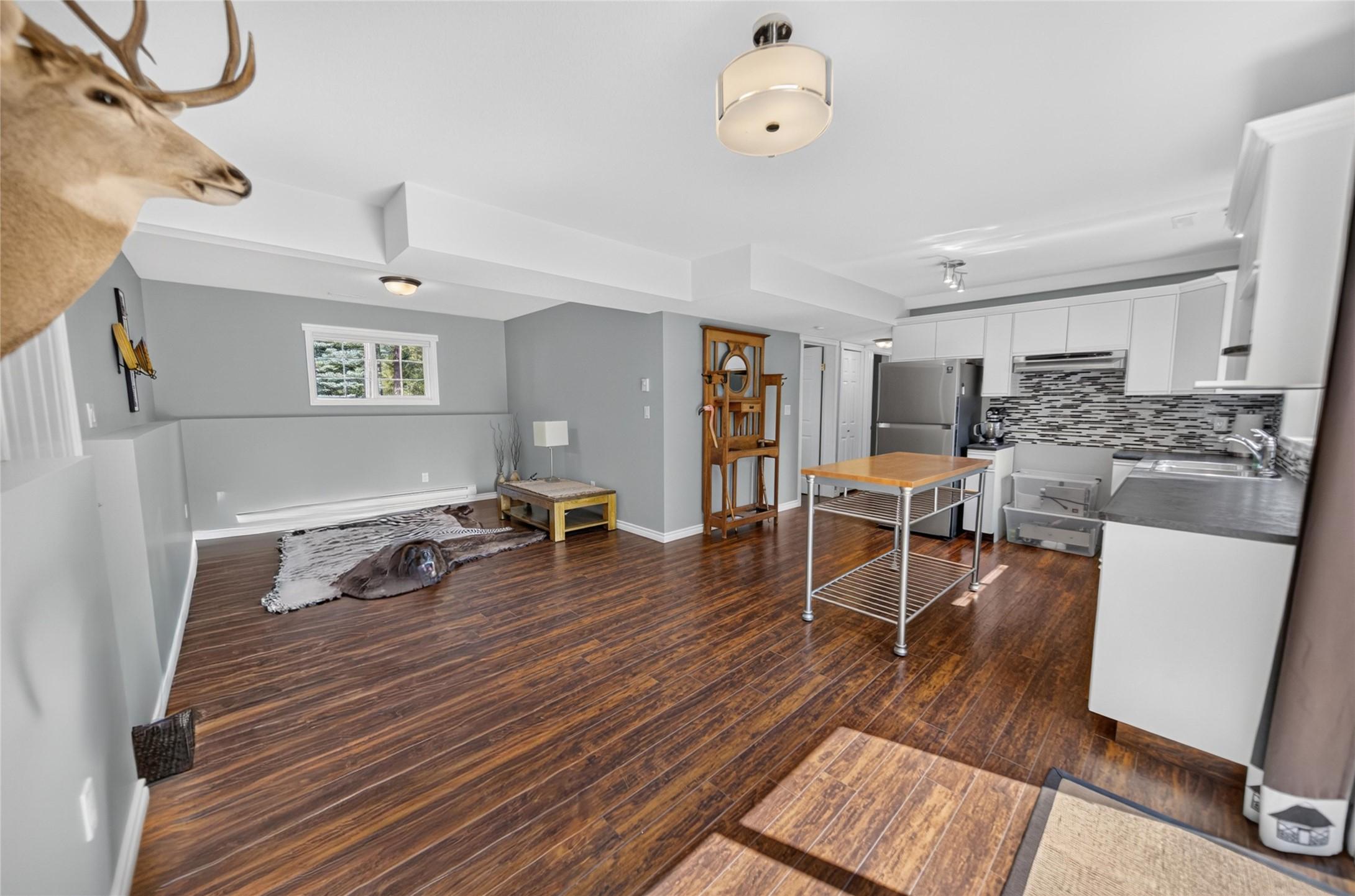 6799 Rosen Lake Road, Jaffray, BC - Indoor Photo Showing Kitchen