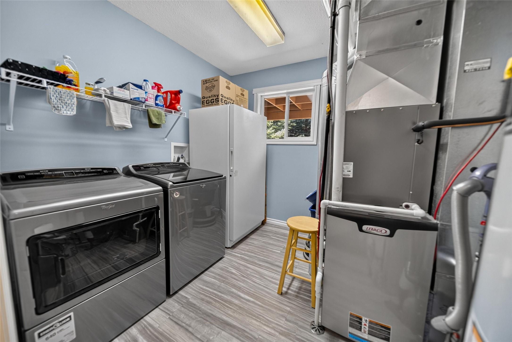 6799 Rosen Lake Road, Jaffray, BC - Indoor Photo Showing Laundry Room
