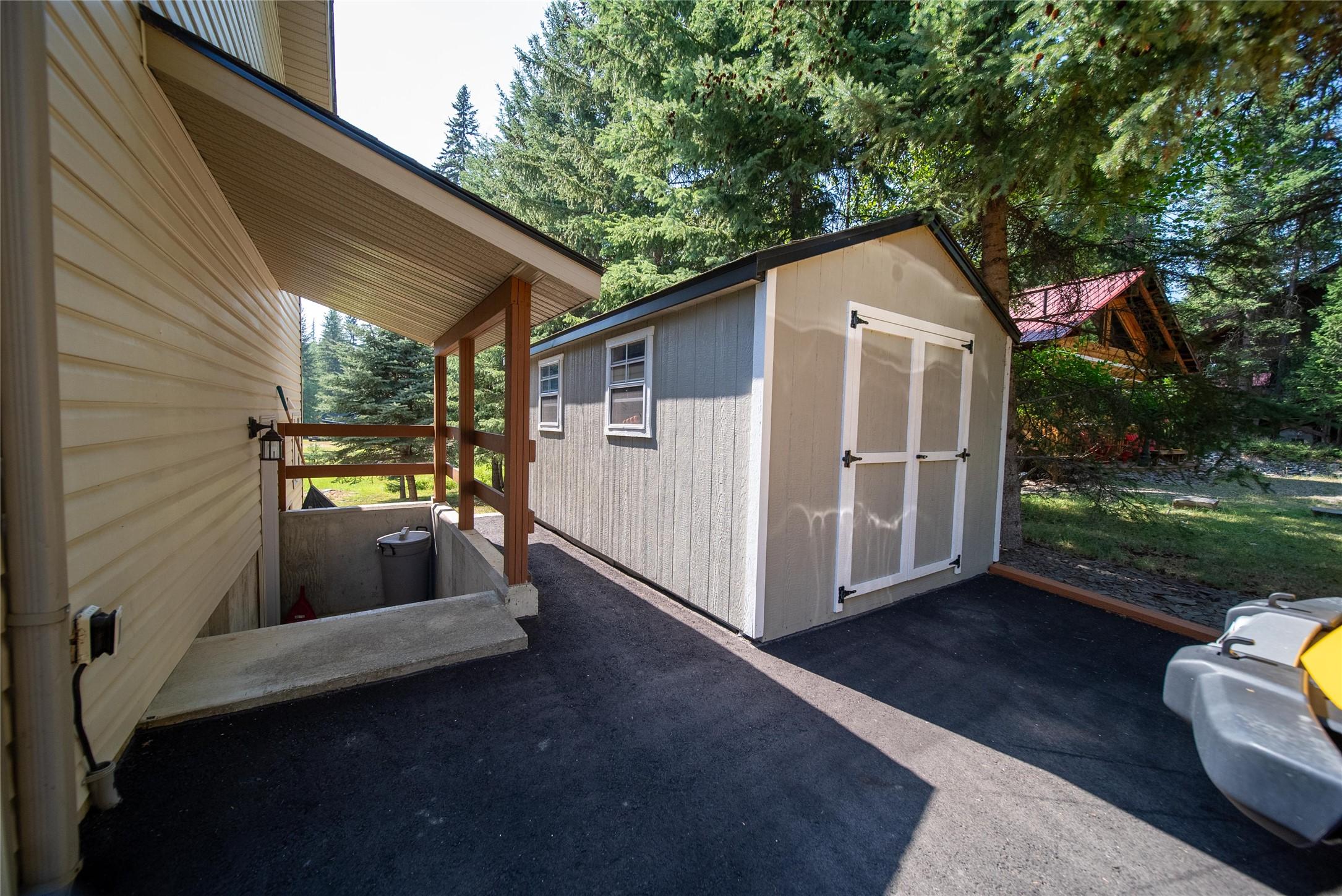 6799 Rosen Lake Road, Jaffray, BC - Outdoor With Exterior