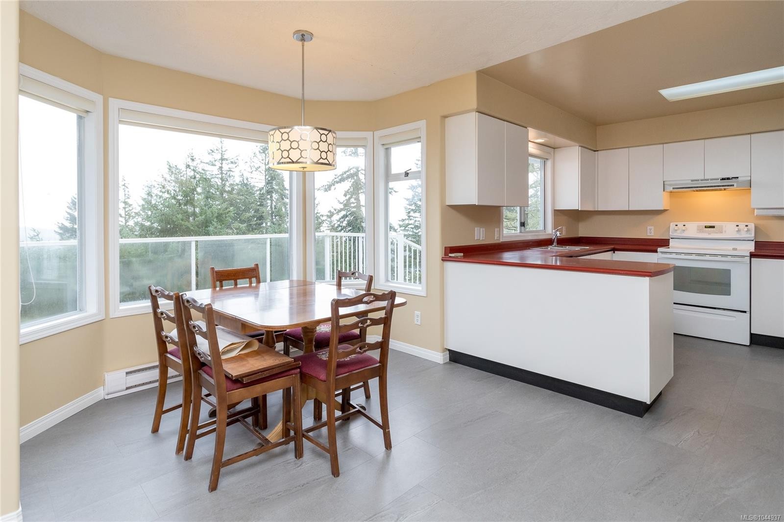 2270 Henlyn Dr, Sooke, BC