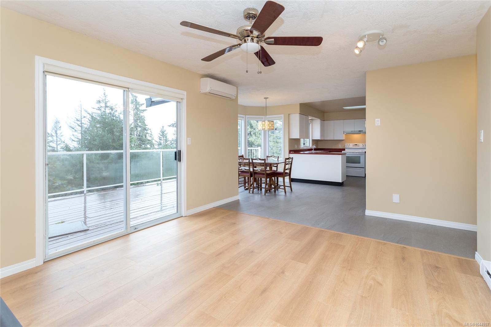 2270 Henlyn Dr, Sooke, BC