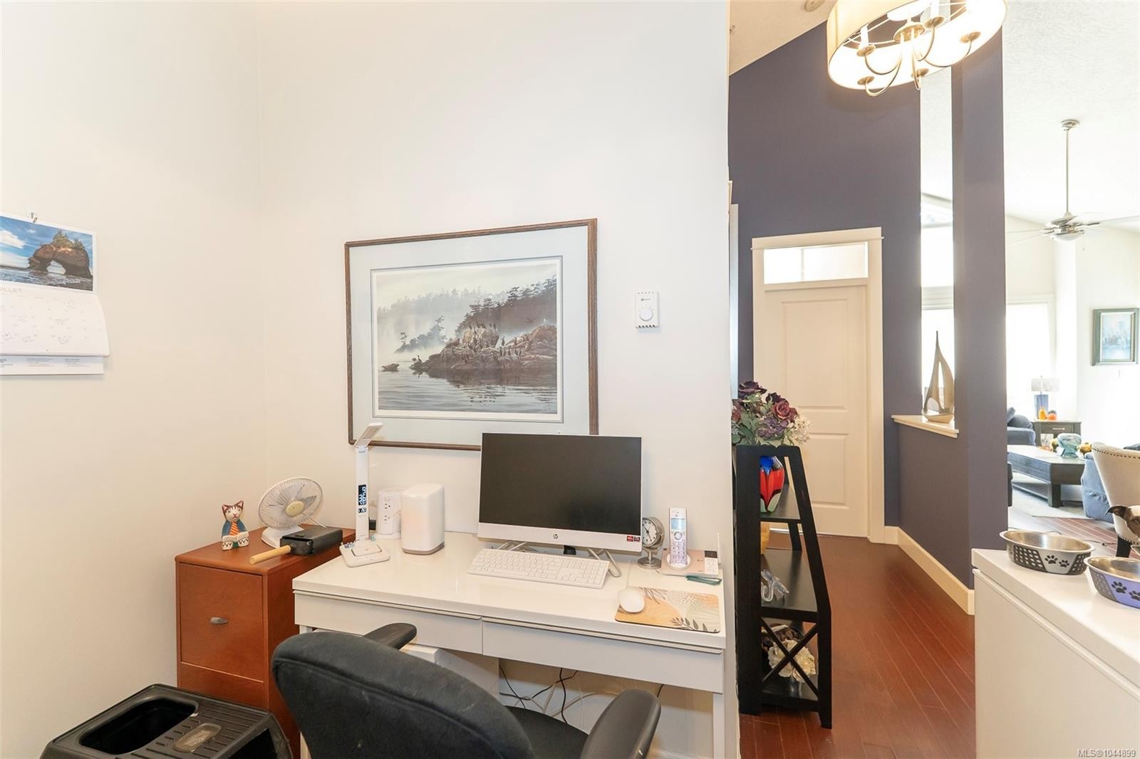 #402-3210 Jacklin Rd, Langford, BC - Indoor Photo Showing Office