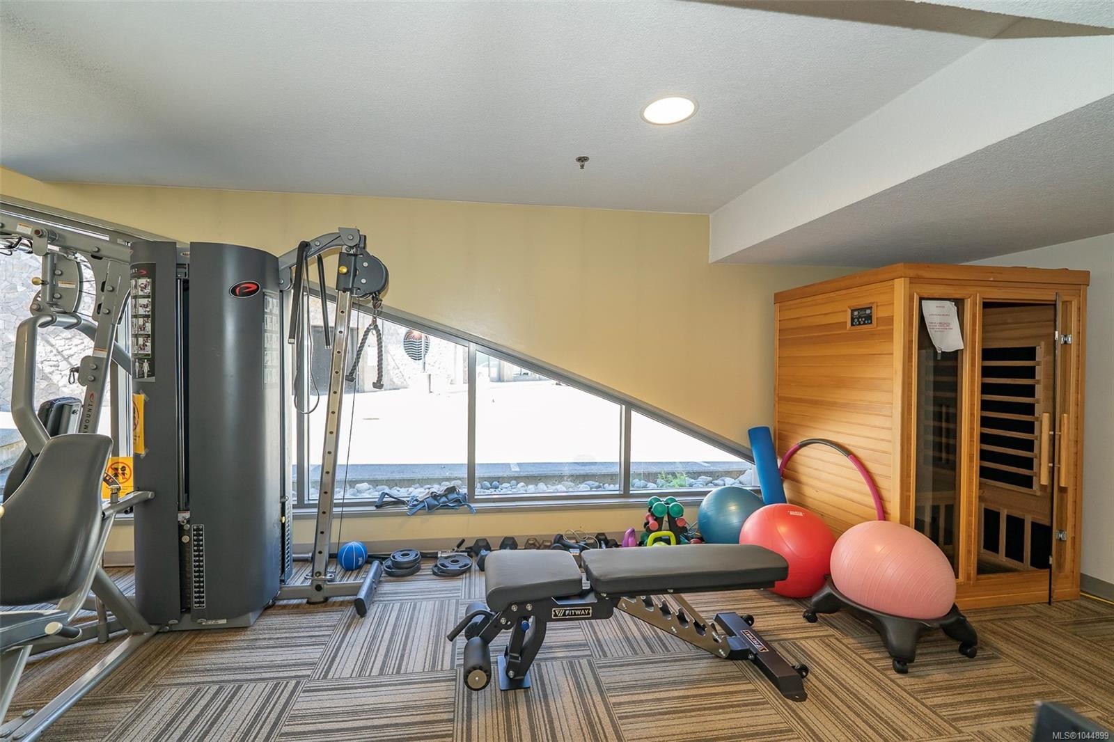 #402-3210 Jacklin Rd, Langford, BC - Indoor