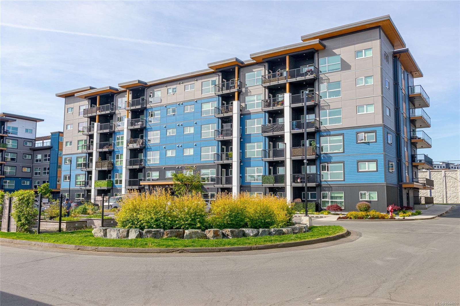 #301-2465 Gateway Rd, Langford, BC - Outdoor With Facade