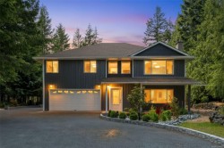 7910 Tugwell Rd Sooke, BC V9Z 0J8