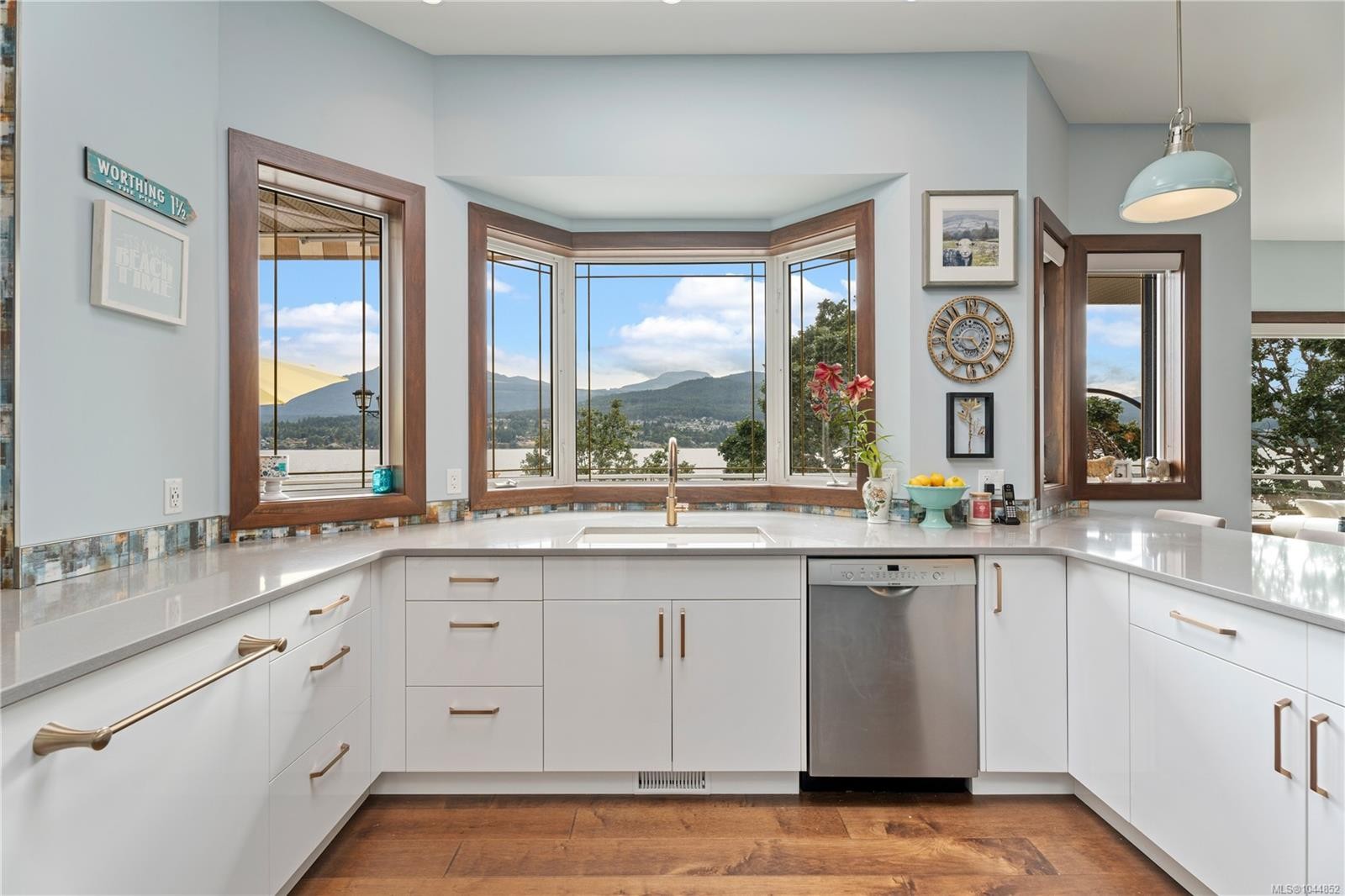 11680 Fairtide Rd, Ladysmith, BC