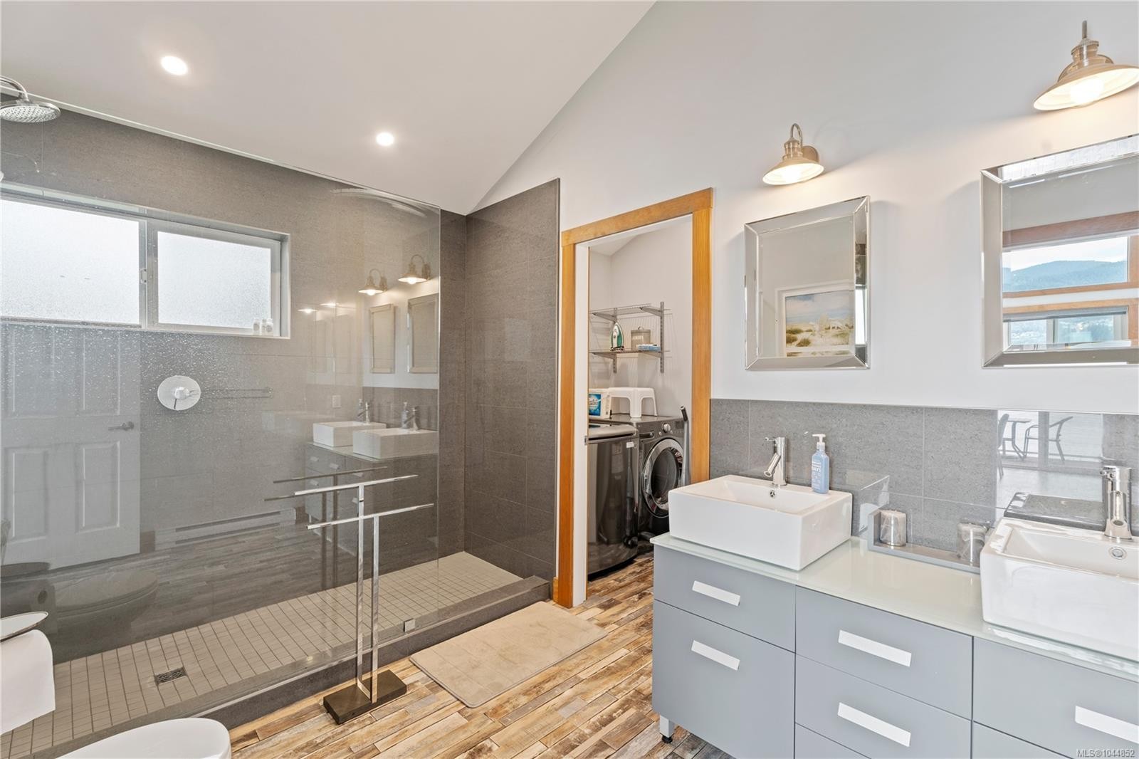 11680 Fairtide Rd, Ladysmith, BC