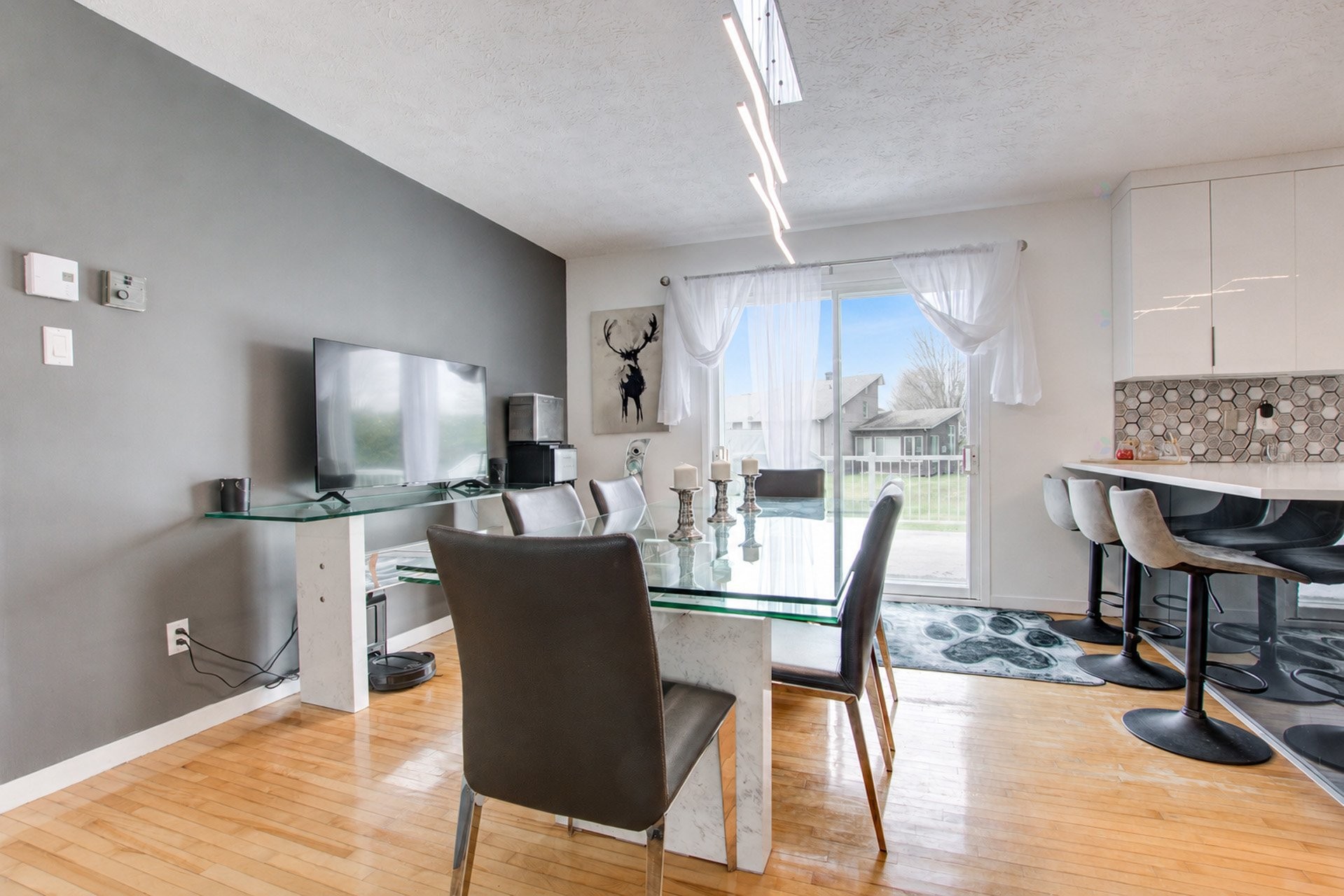 Salle à manger - 38 Rue Carmen, Granby, QC - Indoor Photo Showing Dining Room