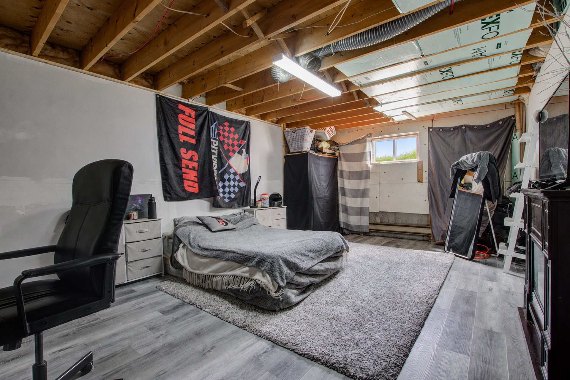 Chambre à coucher - 38 Rue Carmen, Granby, QC - Indoor Photo Showing Basement