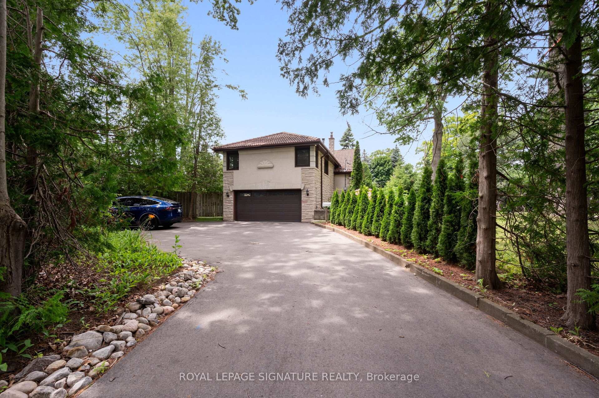 2234 Gordon Drive, Mississauga, ON - Outdoor