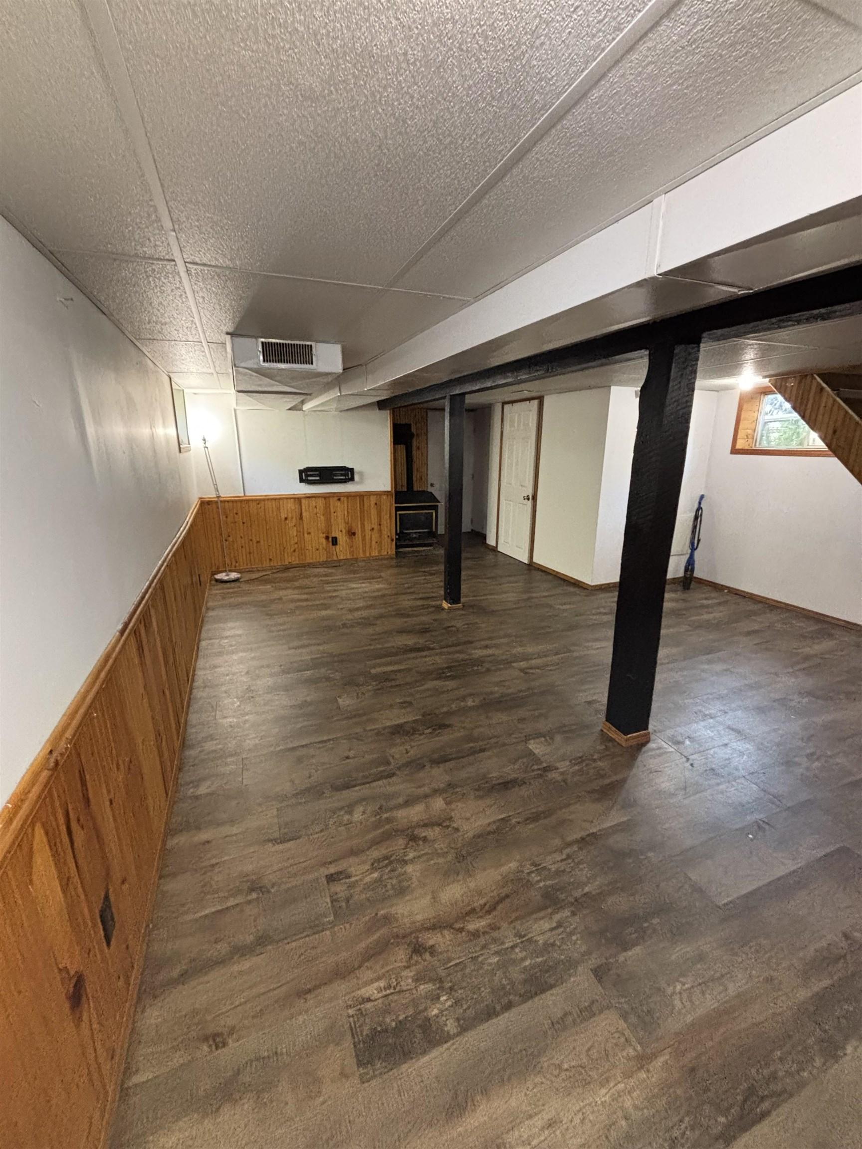 9 Ruttan St., Thunder Bay, ON - Indoor