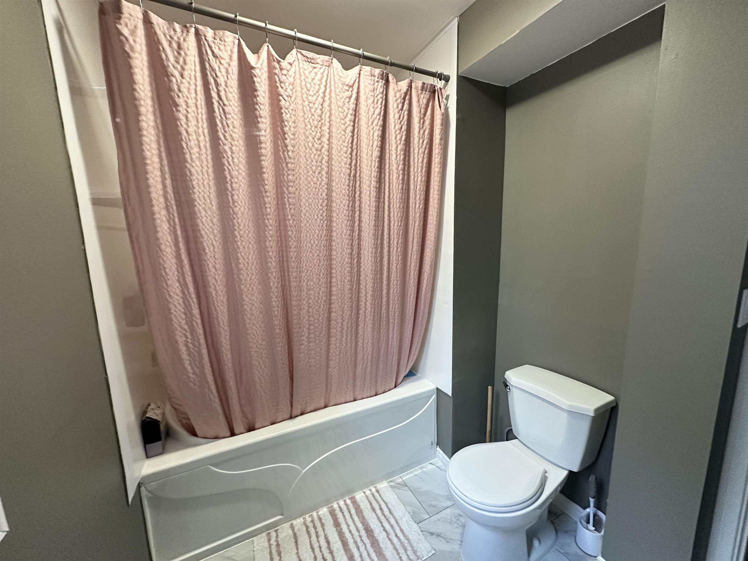 219 Mcculloch St, Thunder Bay, ON - Indoor Photo Showing Bathroom