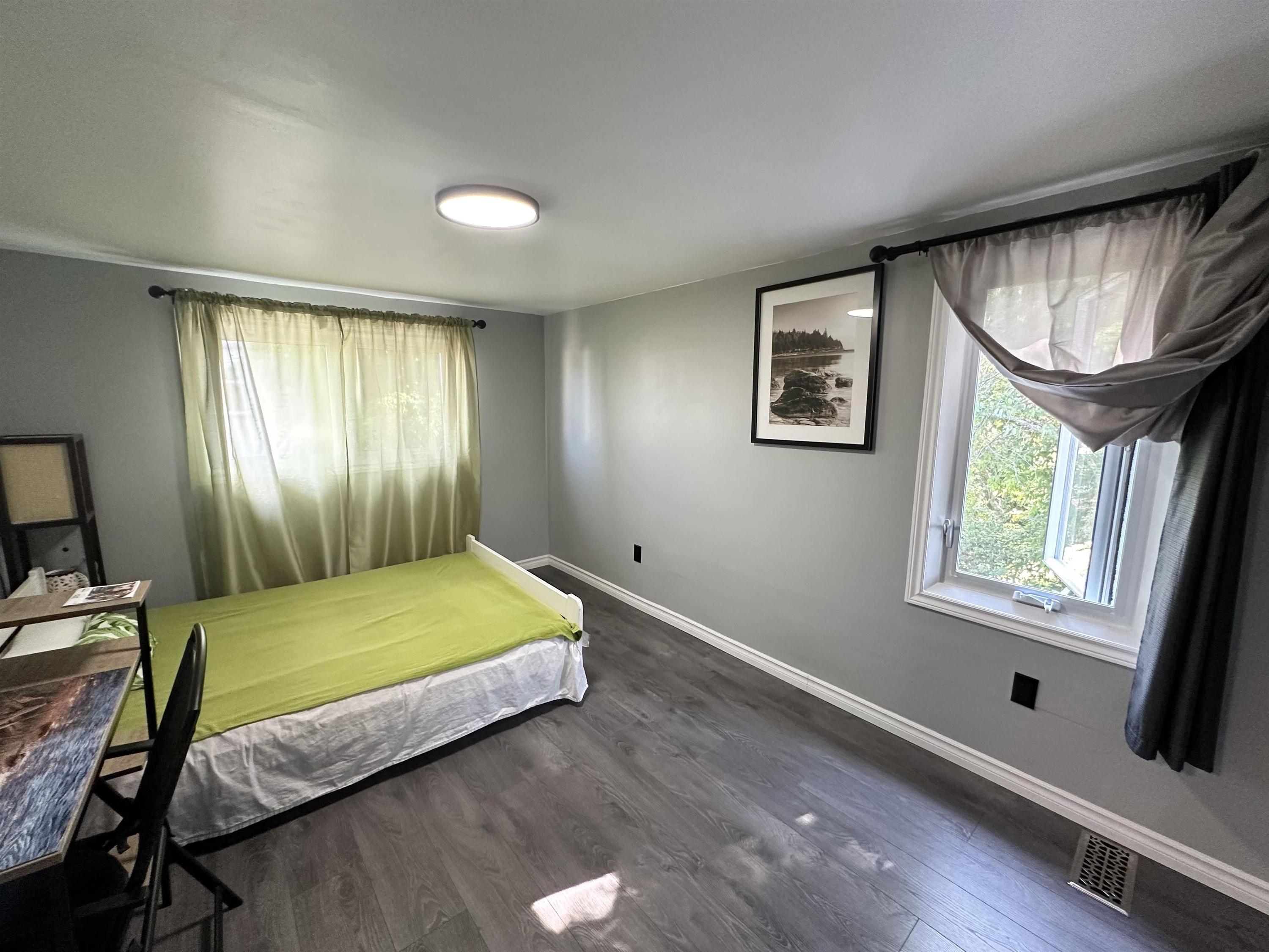 219 Mcculloch St, Thunder Bay, ON - Indoor Photo Showing Bedroom