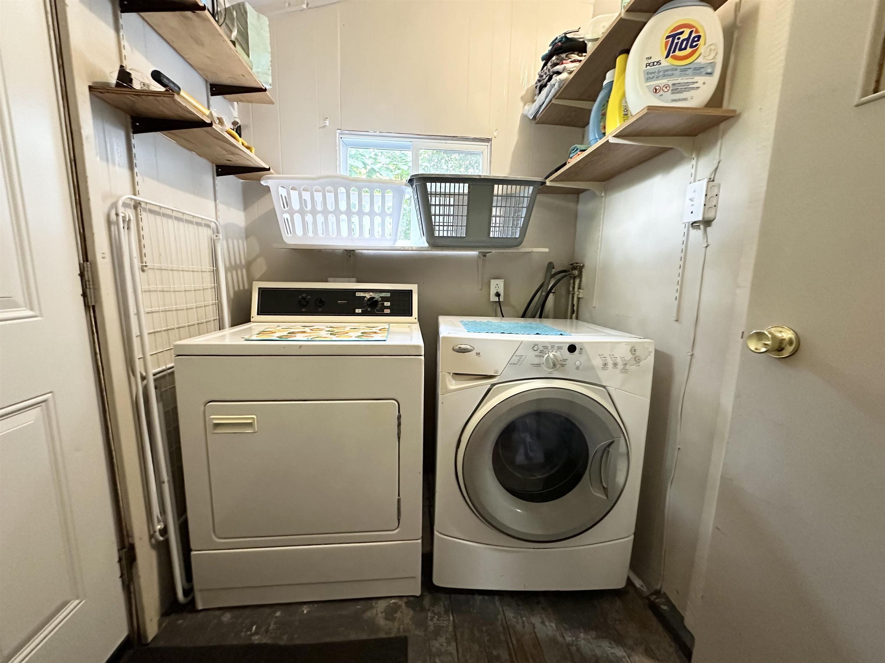 219 Mcculloch St, Thunder Bay, ON - Indoor Photo Showing Laundry Room