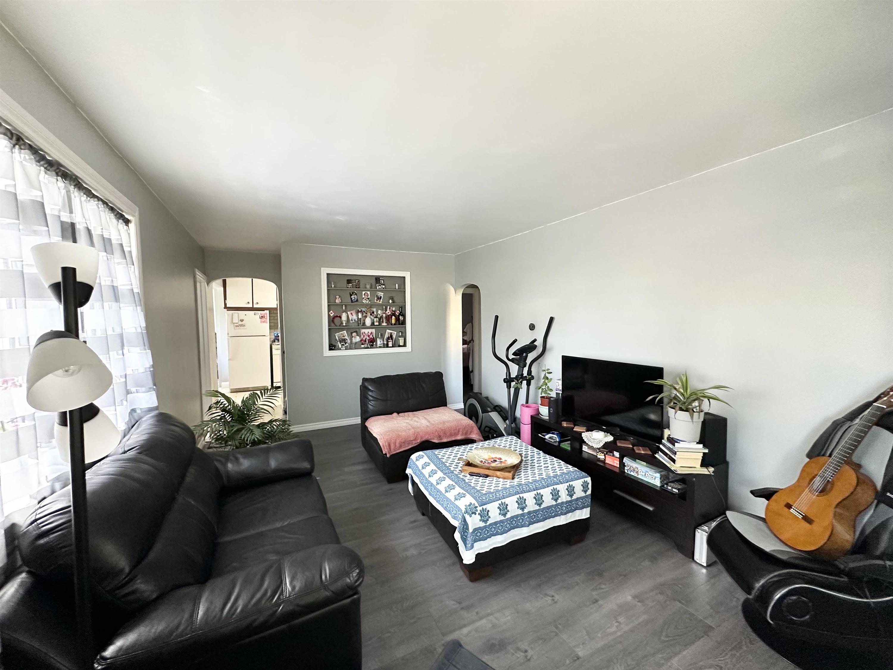 219 Mcculloch St, Thunder Bay, ON - Indoor Photo Showing Living Room