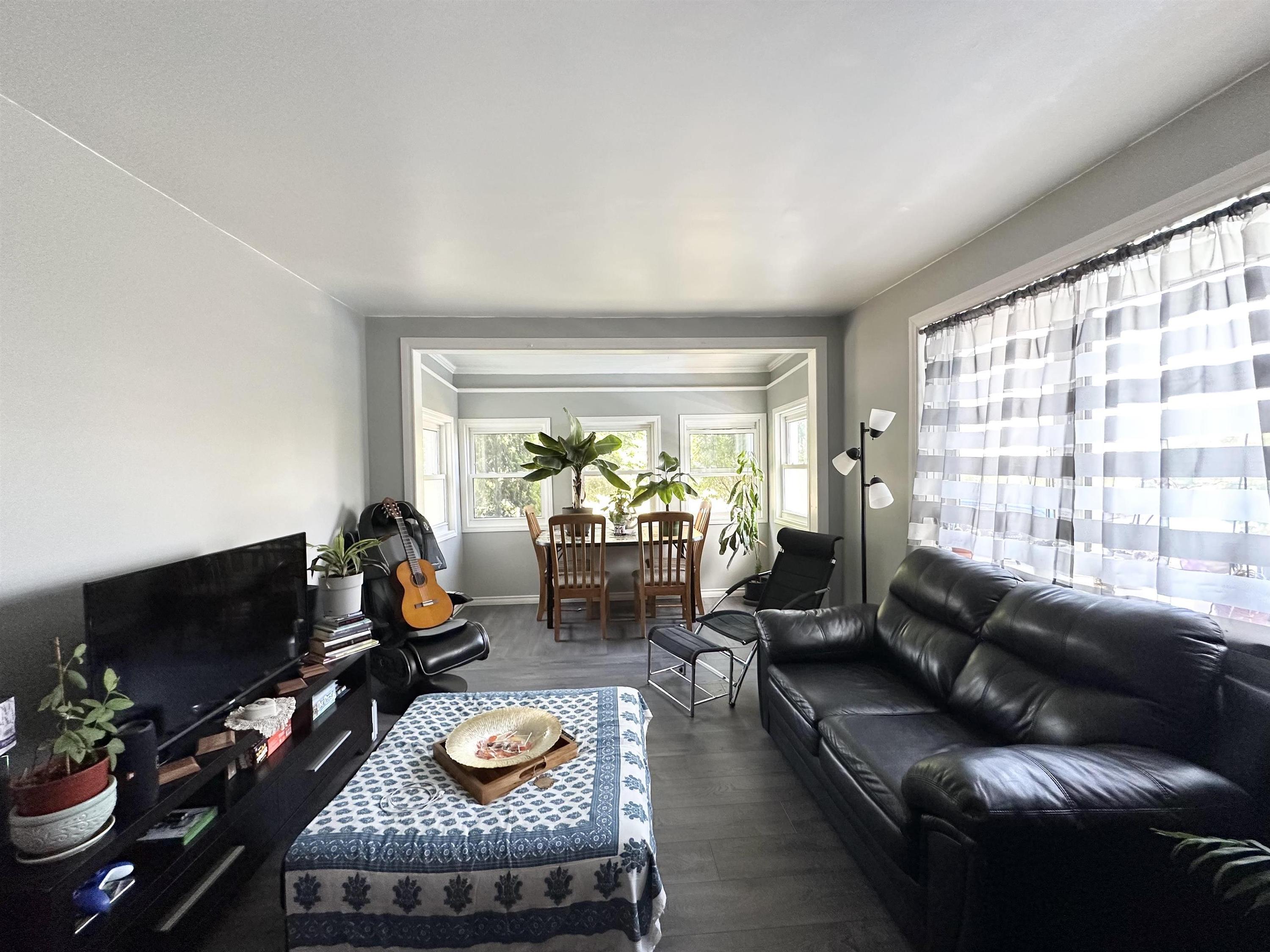 219 Mcculloch St, Thunder Bay, ON - Indoor Photo Showing Living Room