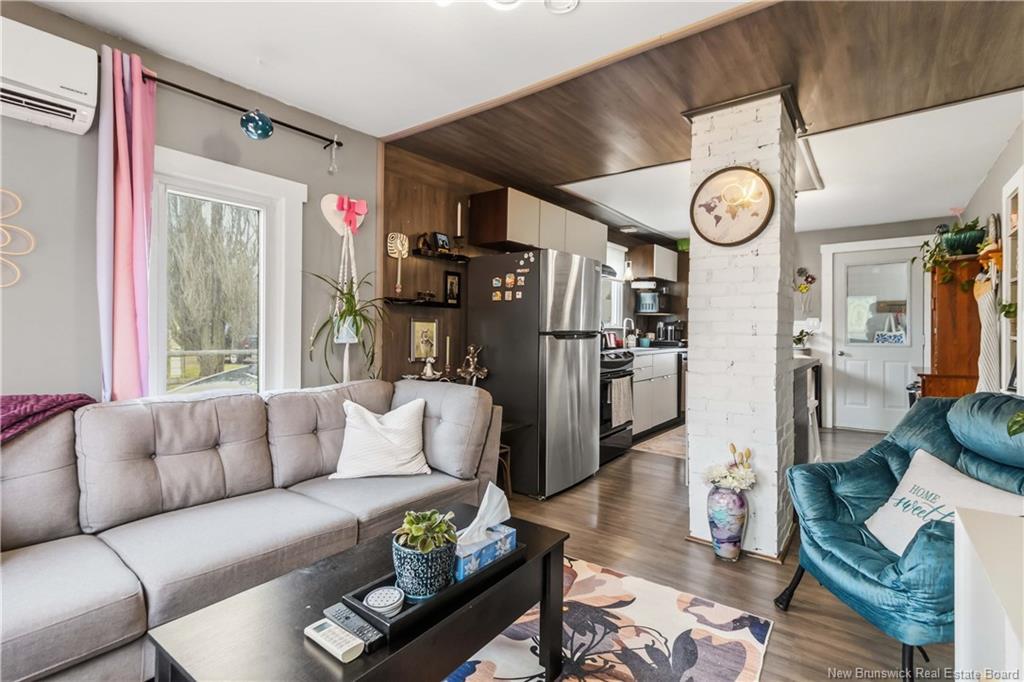 743 Salisbury Rd, Moncton, NB