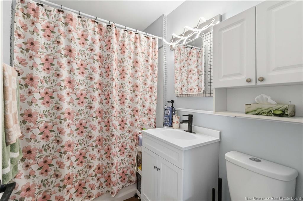 743 Salisbury Rd, Moncton, NB