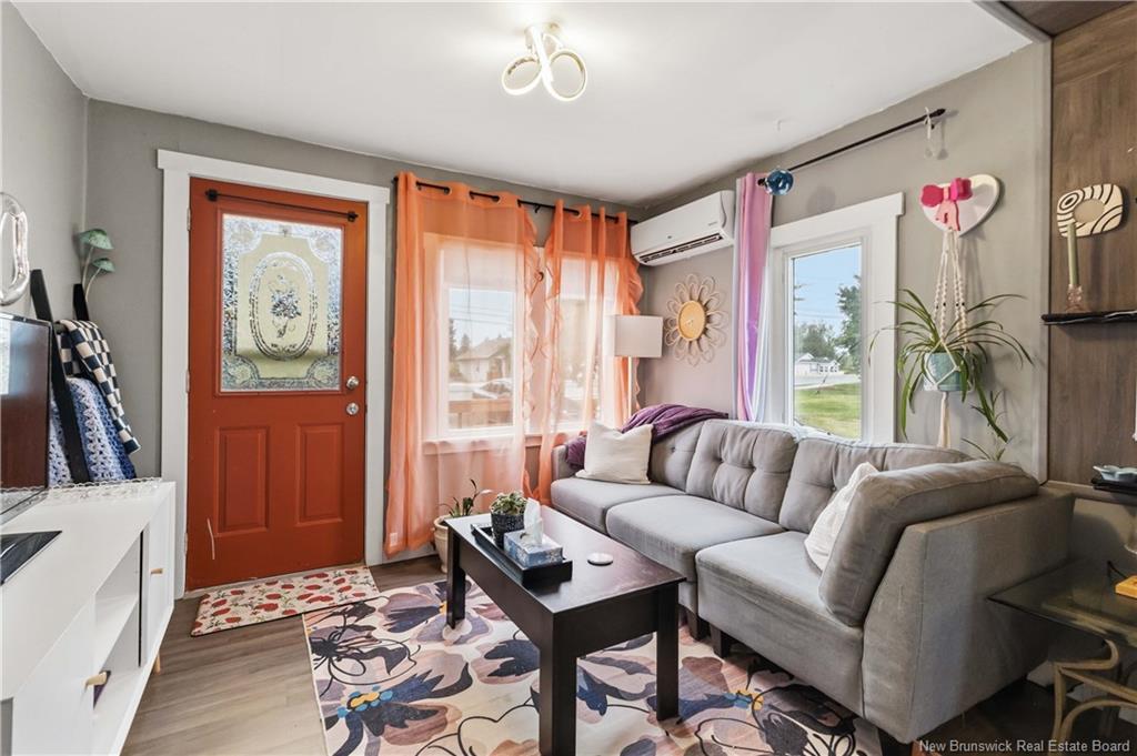 743 Salisbury Rd, Moncton, NB