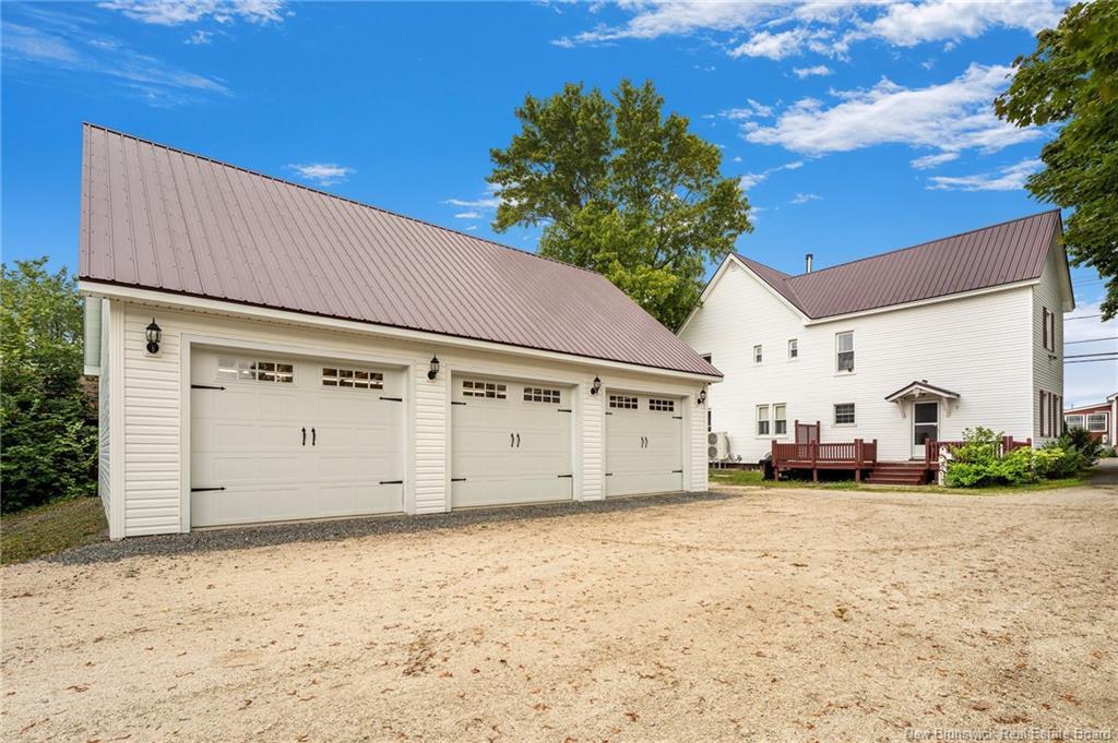 119 Saunders Rd, Mcadam, NB