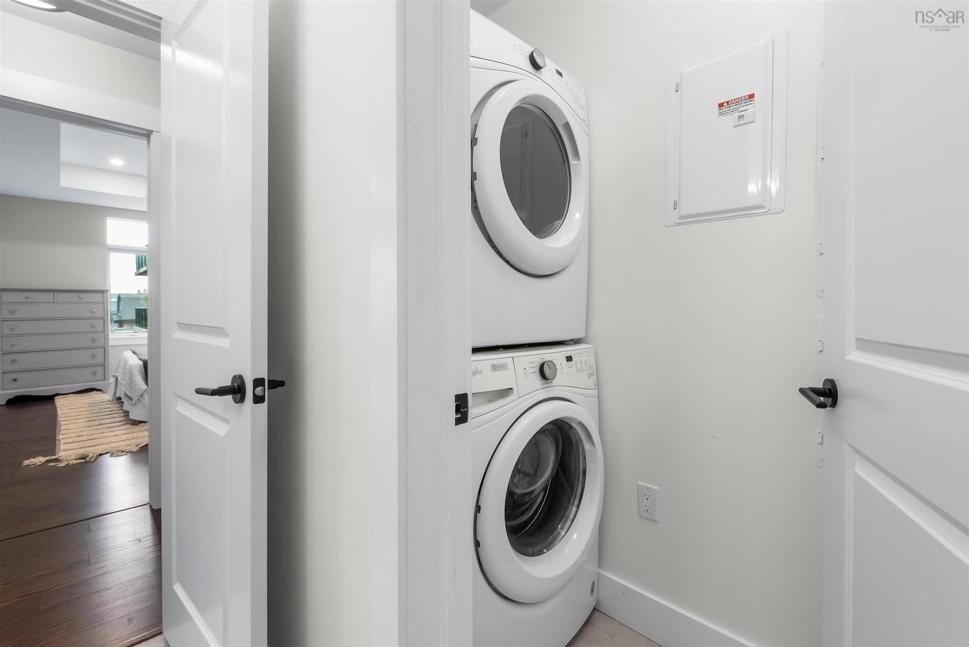 310 1990 Vernon Street, Halifax, NS - Indoor Photo Showing Laundry Room