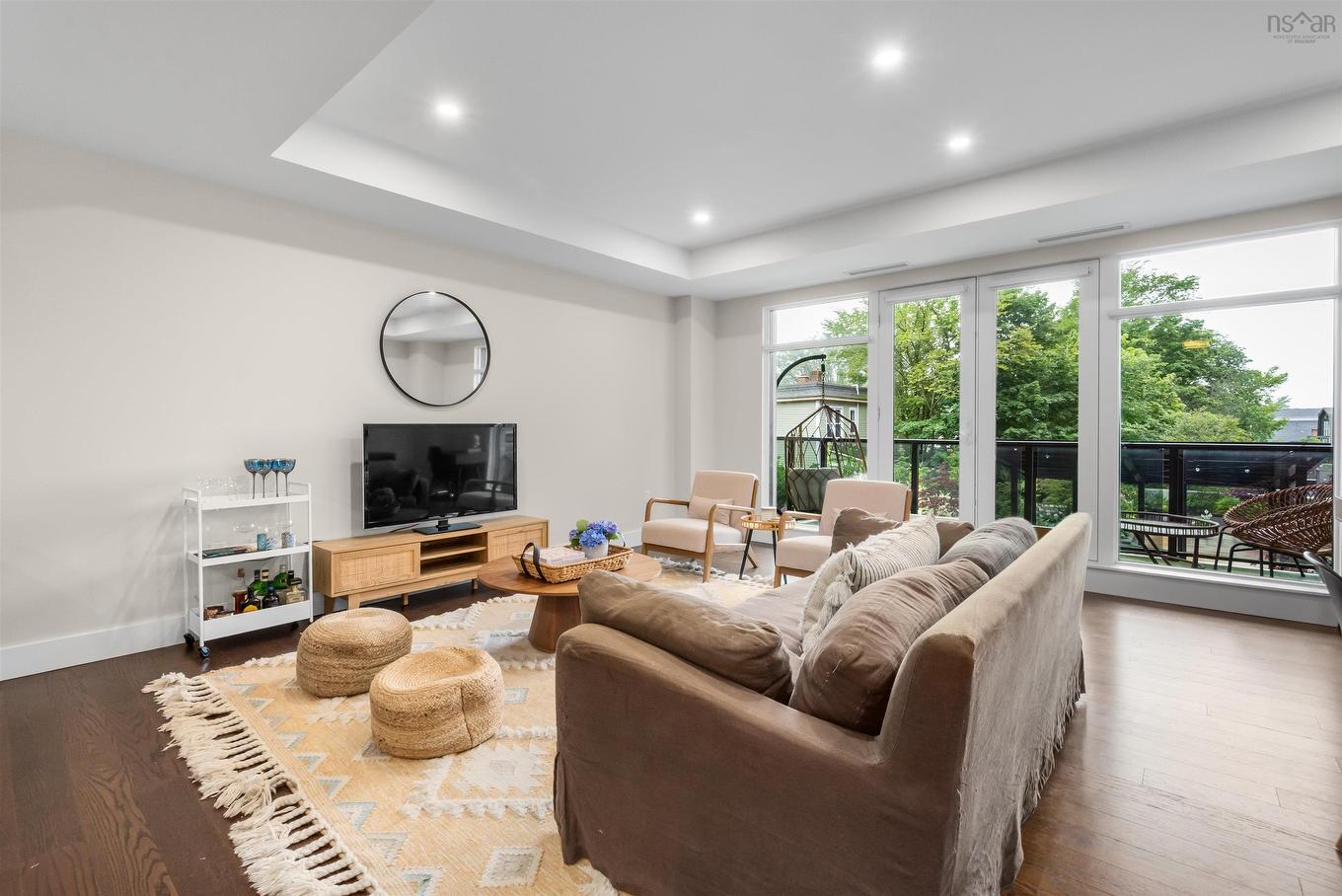 310 1990 Vernon Street, Halifax, NS - Indoor Photo Showing Living Room