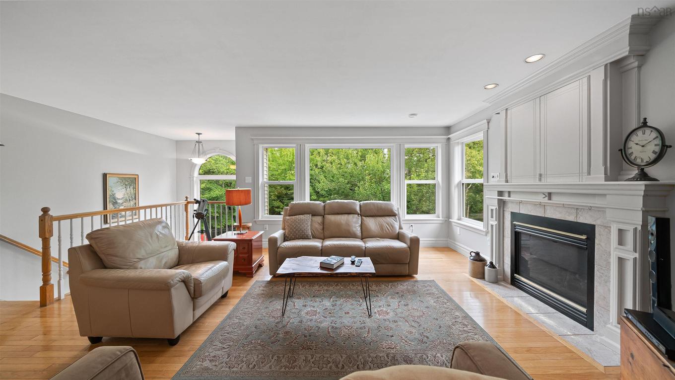 17 Oakley Avenue, Halifax, NS - Indoor Photo Showing Living Room With Fireplace