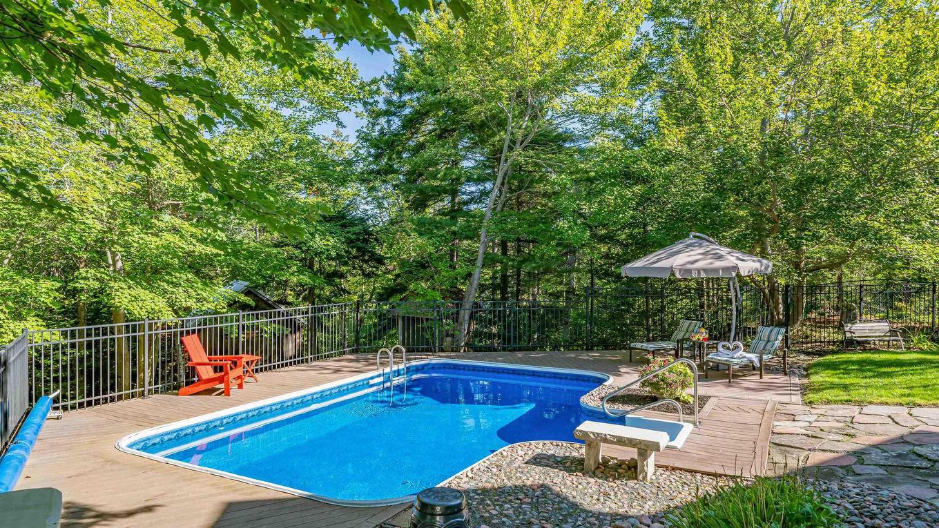 17 Oakley Avenue, Halifax, NS - Outdoor With In Ground Pool With Backyard