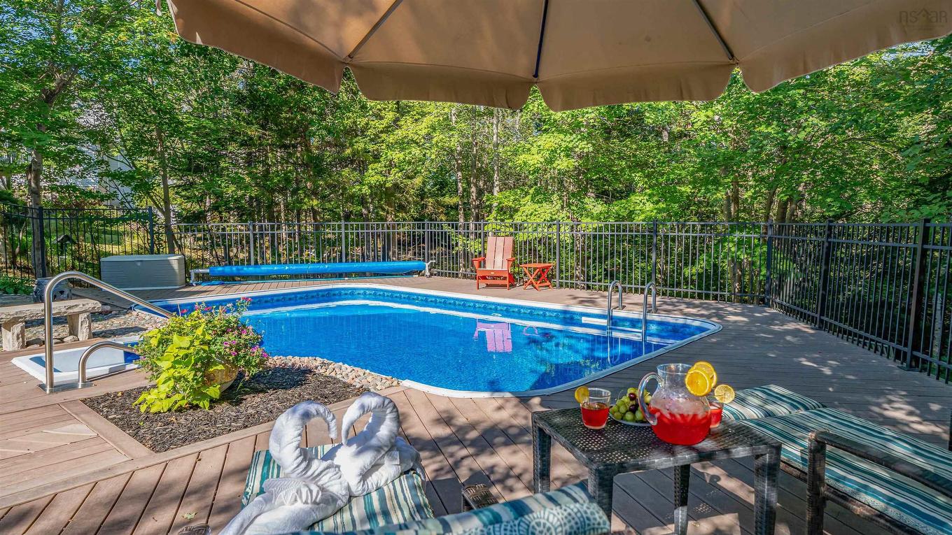 17 Oakley Avenue, Halifax, NS - Outdoor With In Ground Pool